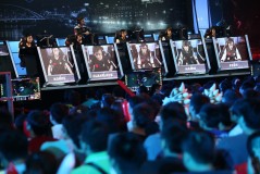 TES开局阶段视野布控扭转经济差距，关键团战锁定胜局